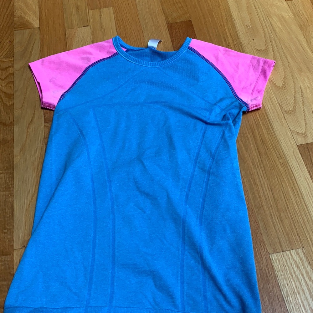 Ivivva Tee Shirt